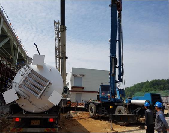 시공 사례-탱크 반입 및 설치